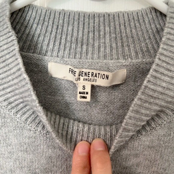 Elegant Gray Ruffle Sleeve Sweater - Picture 3 of 7